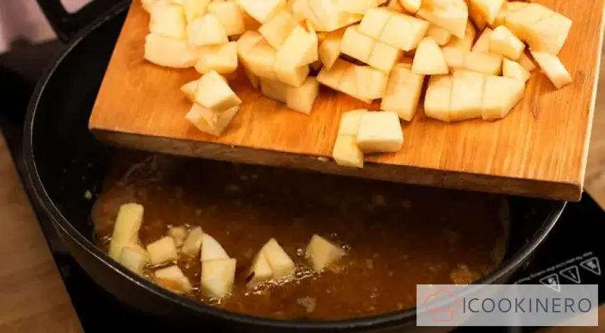 Puff pastry with apples