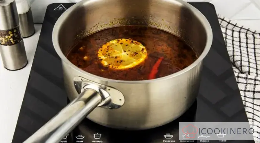 Zuppa di lenticchie rosse turca