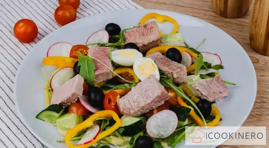 Insalata di tonno e cetrioli