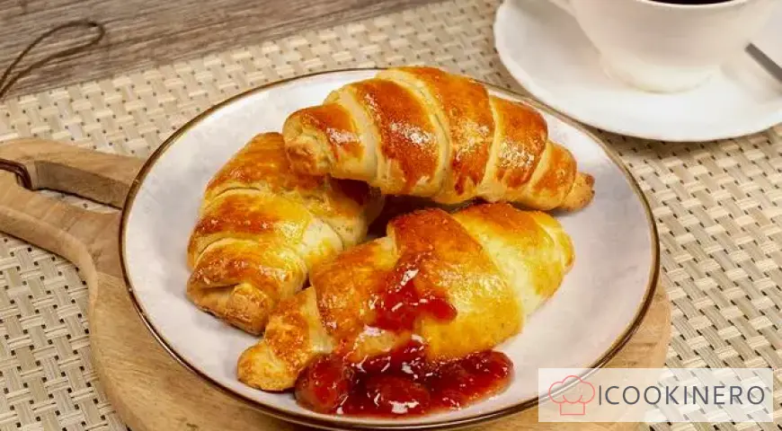 Croissants con mermelada