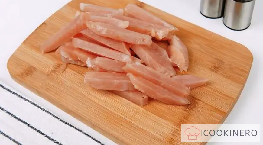 Wok noodles with chicken