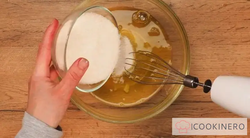 Sponge cake with meringue