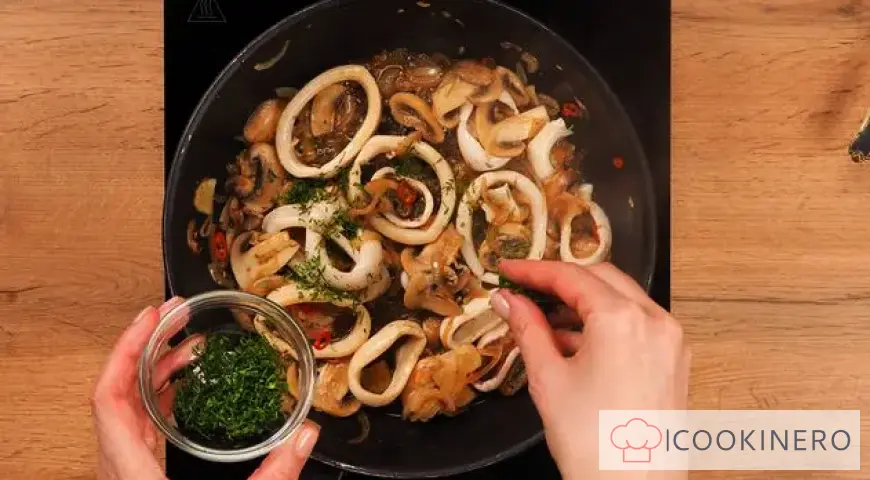 Calamari fritti con funghi prataioli
