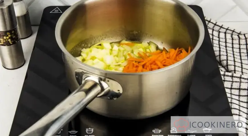 Zuppa di lenticchie rosse turca