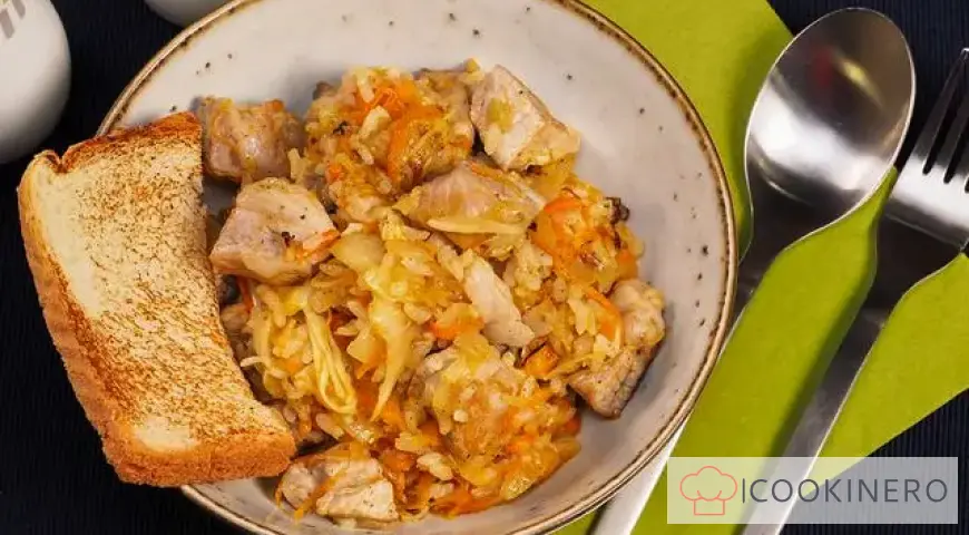 Bigos from sauerkraut with rice