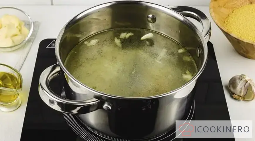 Creamy Soup with Couscous and Broccoli