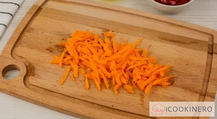 Georgian bean soup with vegetables and rice
