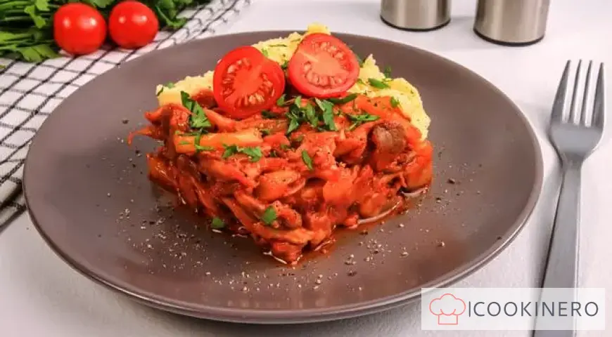 Oyster mushroom paprikash