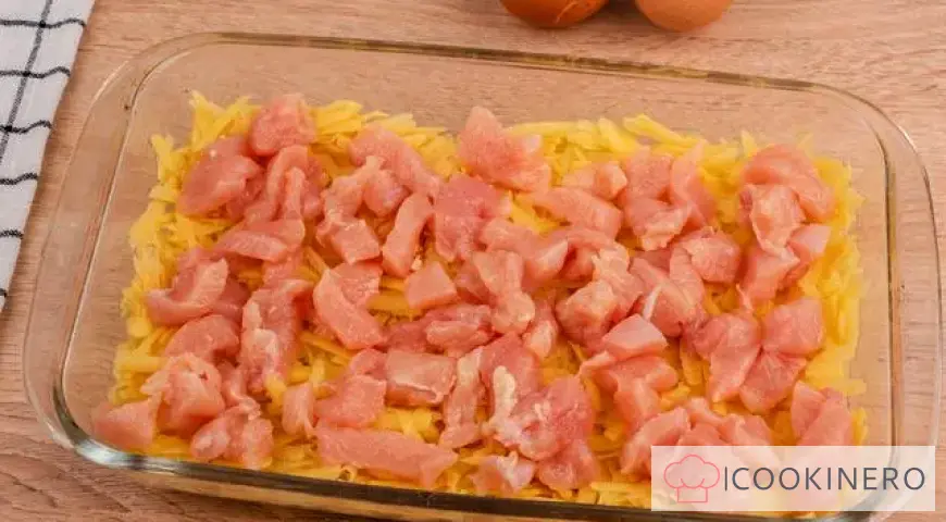 Potato casserole with chicken breast and cheese