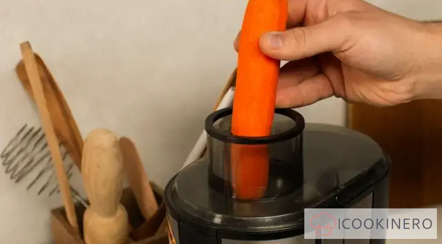 Homemade carrot juice