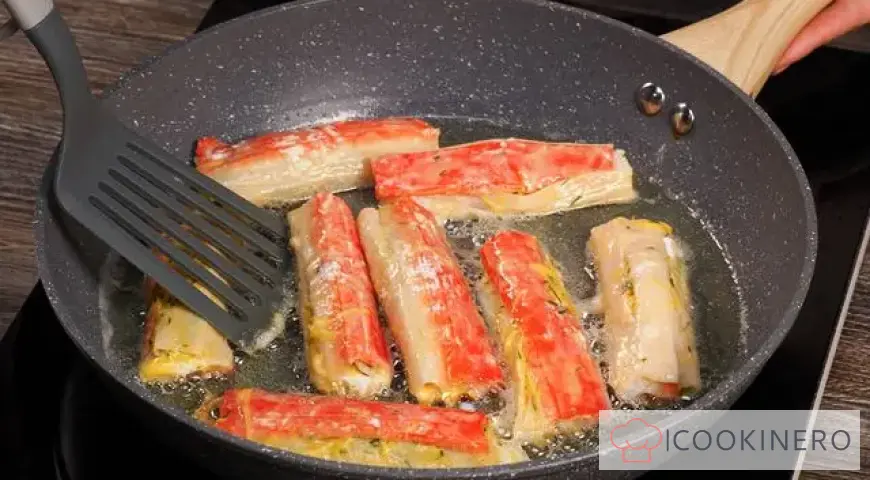 Fried crab sticks with cheese