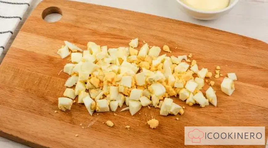 Chicken salad with mushrooms