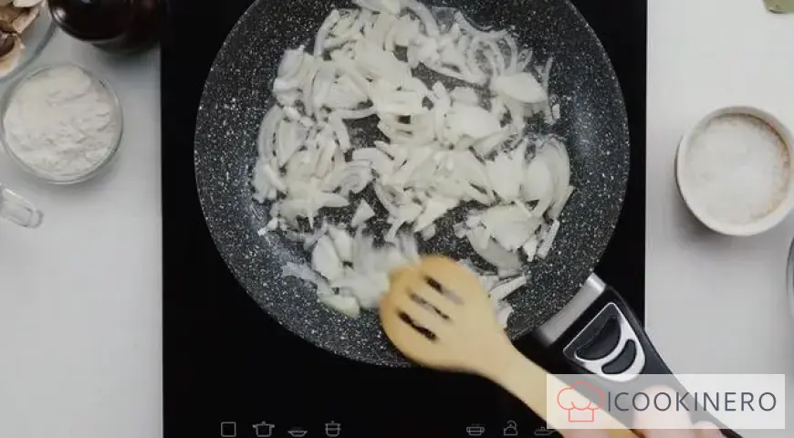 Stroganoff de ternera con champiñones y nata