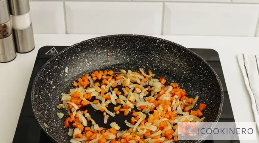 Pea soup with green peas