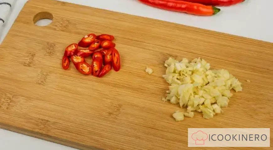 Spicy zucchini salad for the winter