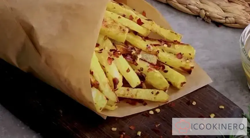 Golden French Fries in the Oven