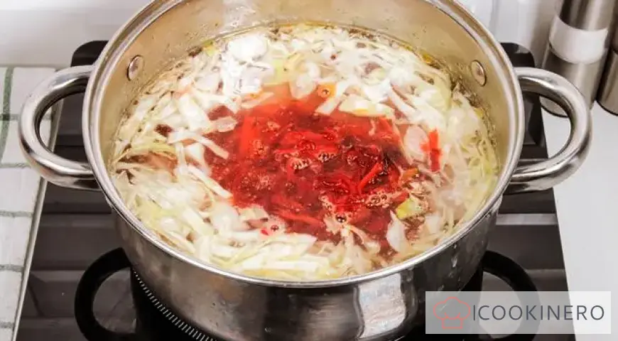 Borscht with cabbage