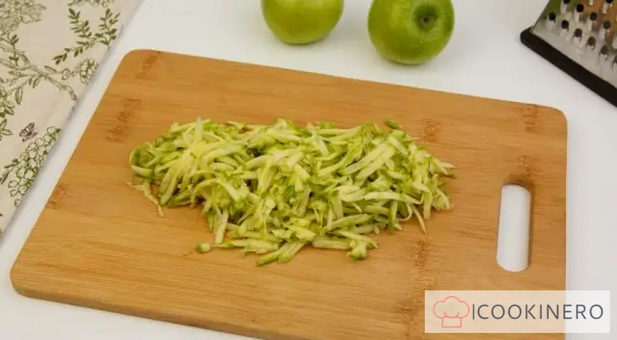 Apple and Zucchini Fritters