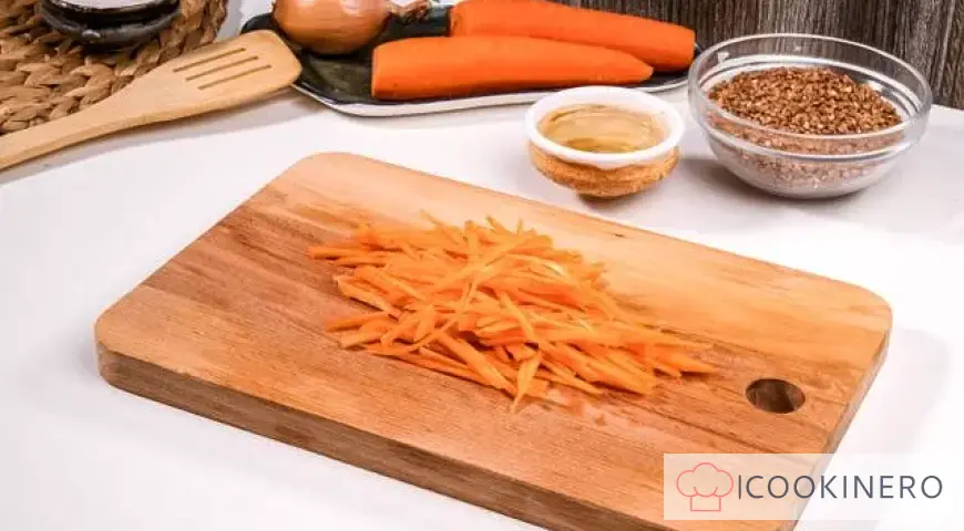 Merchant-style buckwheat with chicken fillet