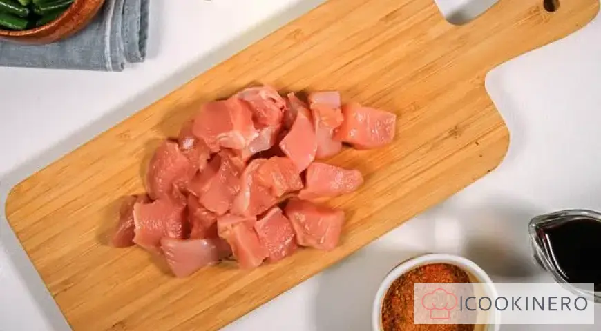 Chicken with beans in soy sauce