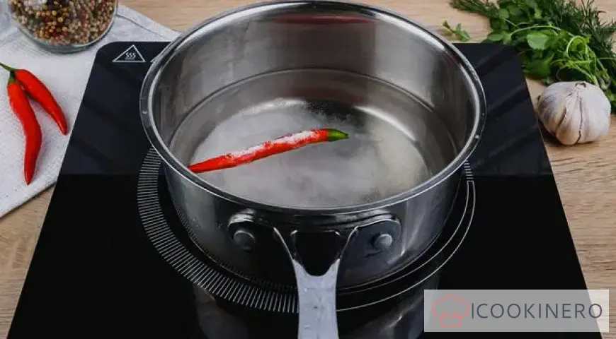 Pickling zucchini for the winter in jars