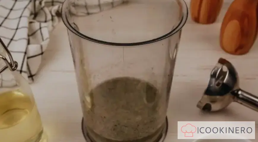 Grissini with garlic butter