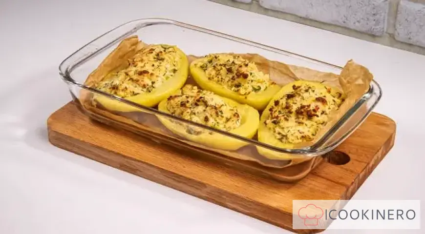 Mit Feta gefüllte Ofenkartoffeln