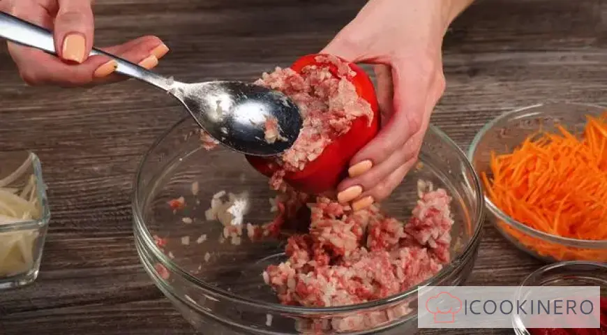 Peperoni ripieni di carne