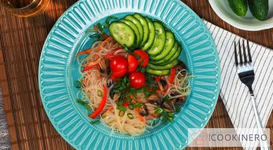 Funchoza with mushrooms