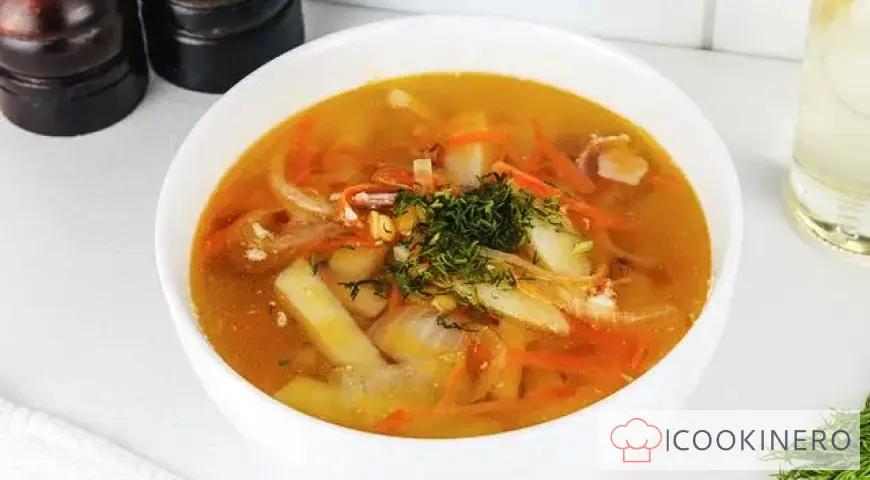 Zuppa di piselli con pancetta