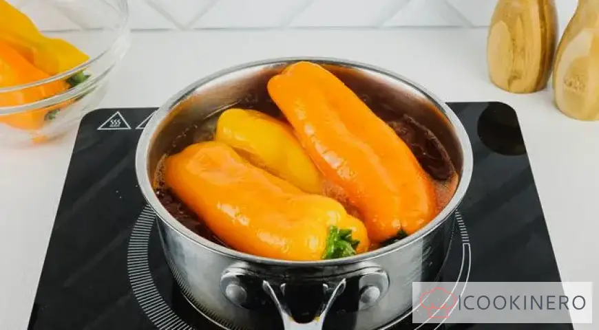 Bulgarian pepper for the winter whole