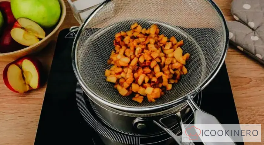 Torte di ricotta con mele