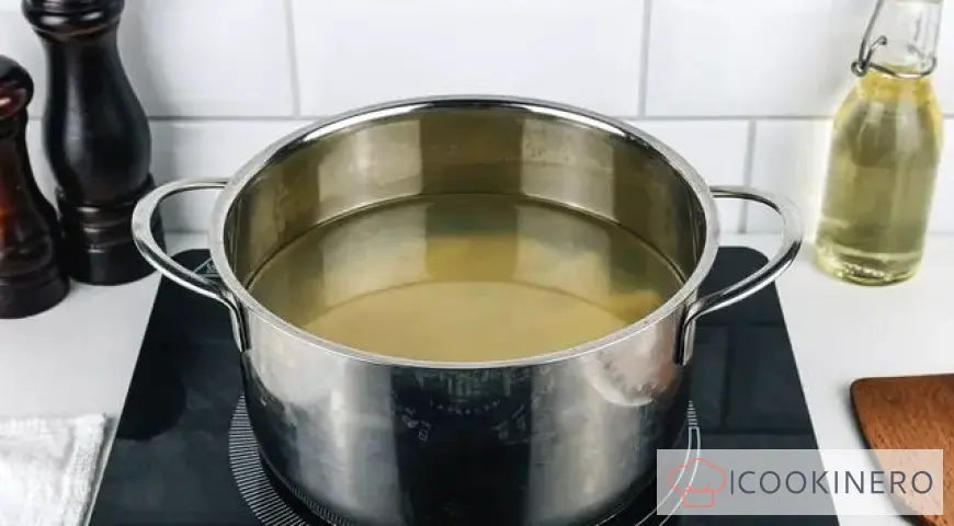 Zuppa di piselli con pancetta