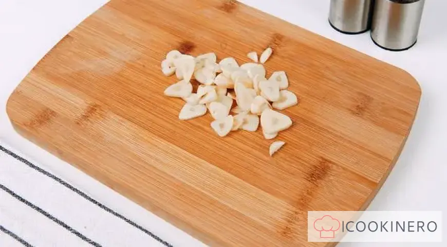 Wok noodles with chicken