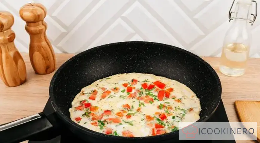 Omelette with fish balls