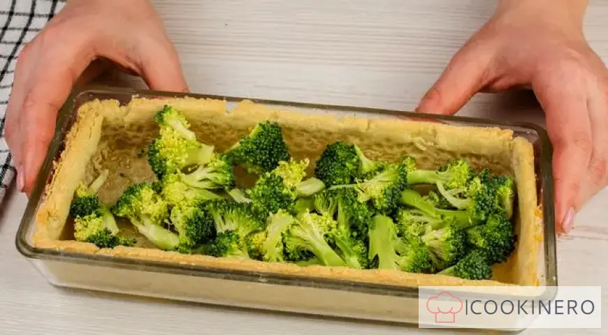 Quiche with broccoli and parmesan