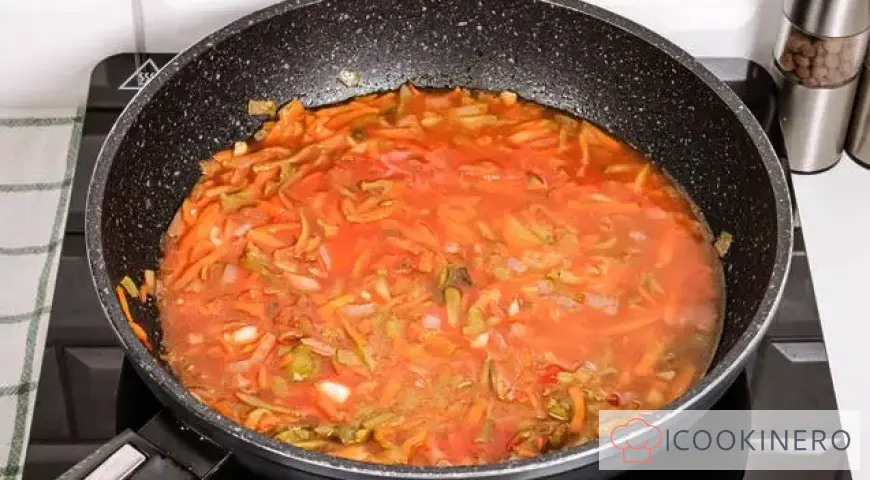 Sopa de encurtidos con cebada perlada para el invierno