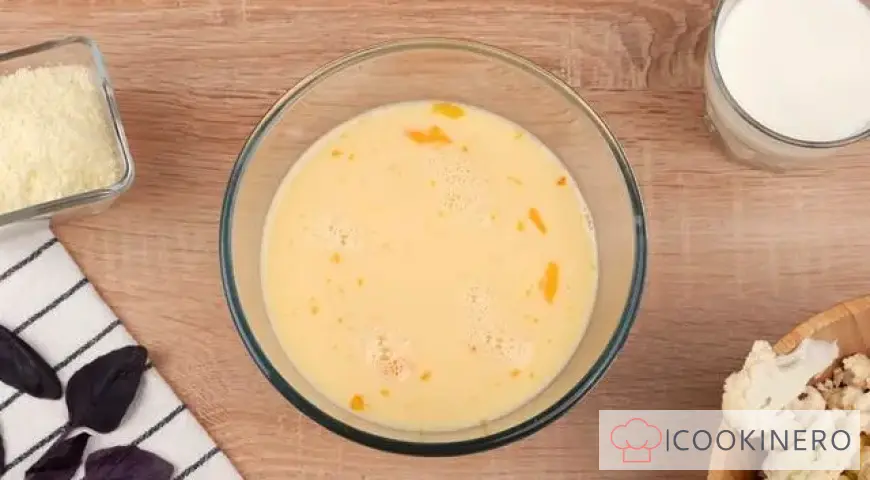 Frittata with cauliflower and cheese