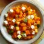 Ensalada de calabaza con feta y piñones