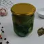 Insalata di verdure con cipolle in barattolo