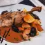 Canard aux pommes et aux pruneaux
