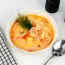 Zuppa di formaggio con gamberi