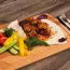 Shashlik di maiale con cipolle sottaceto