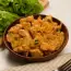 Kartoffeln mit Hühnchen in Sauerrahmsauce