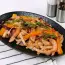 Fideos al wok con pollo