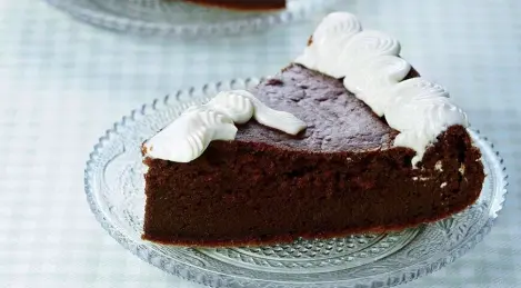 Chocolate cake with dark beer