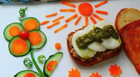 Sandwich with pesto sauce