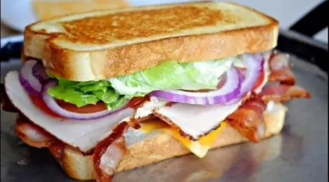 Club sandwich with bacon