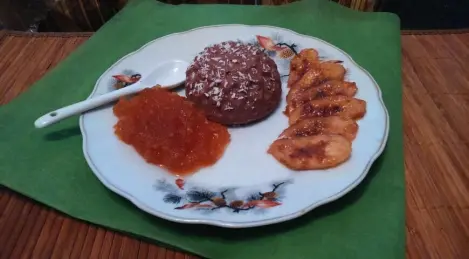 Chocolate pudding with semolina