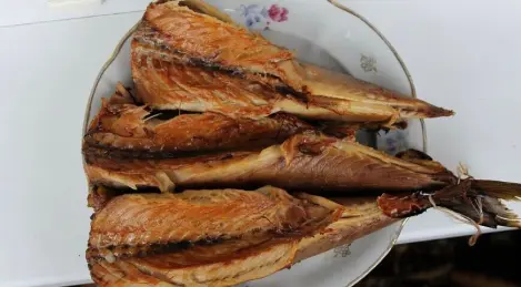 Hot smoked mackerel